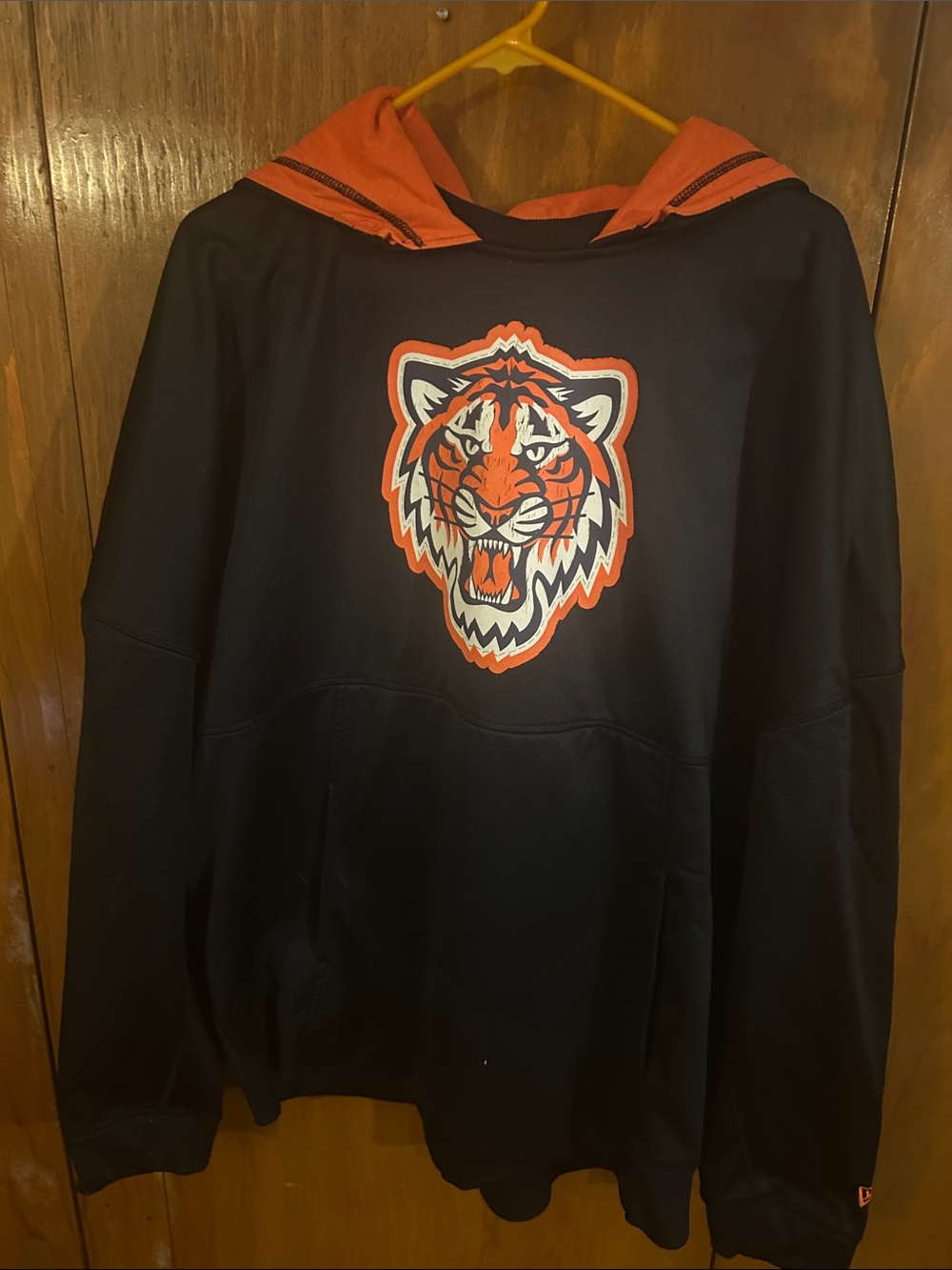 Detroit Tigers New Era Navy & Orange Tiger Logo Hoodie